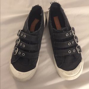 Rocketdog Buckle Slide Sneakers